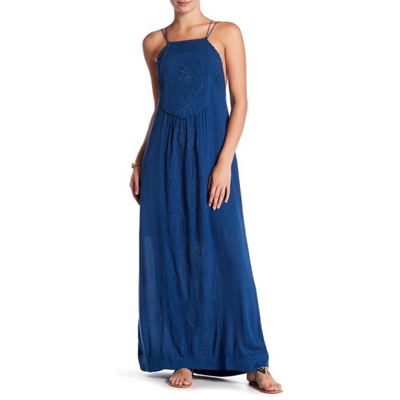 C&C California Dresses & Skirts - new ꨄ C&C California ꨄ Odysseia Maxi Dress ꨄindigo